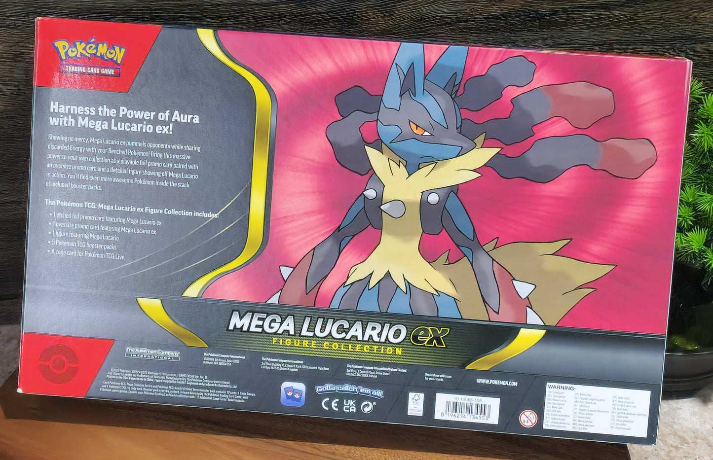 Pokémon TCG: Mega Lucario ex Figure Collection