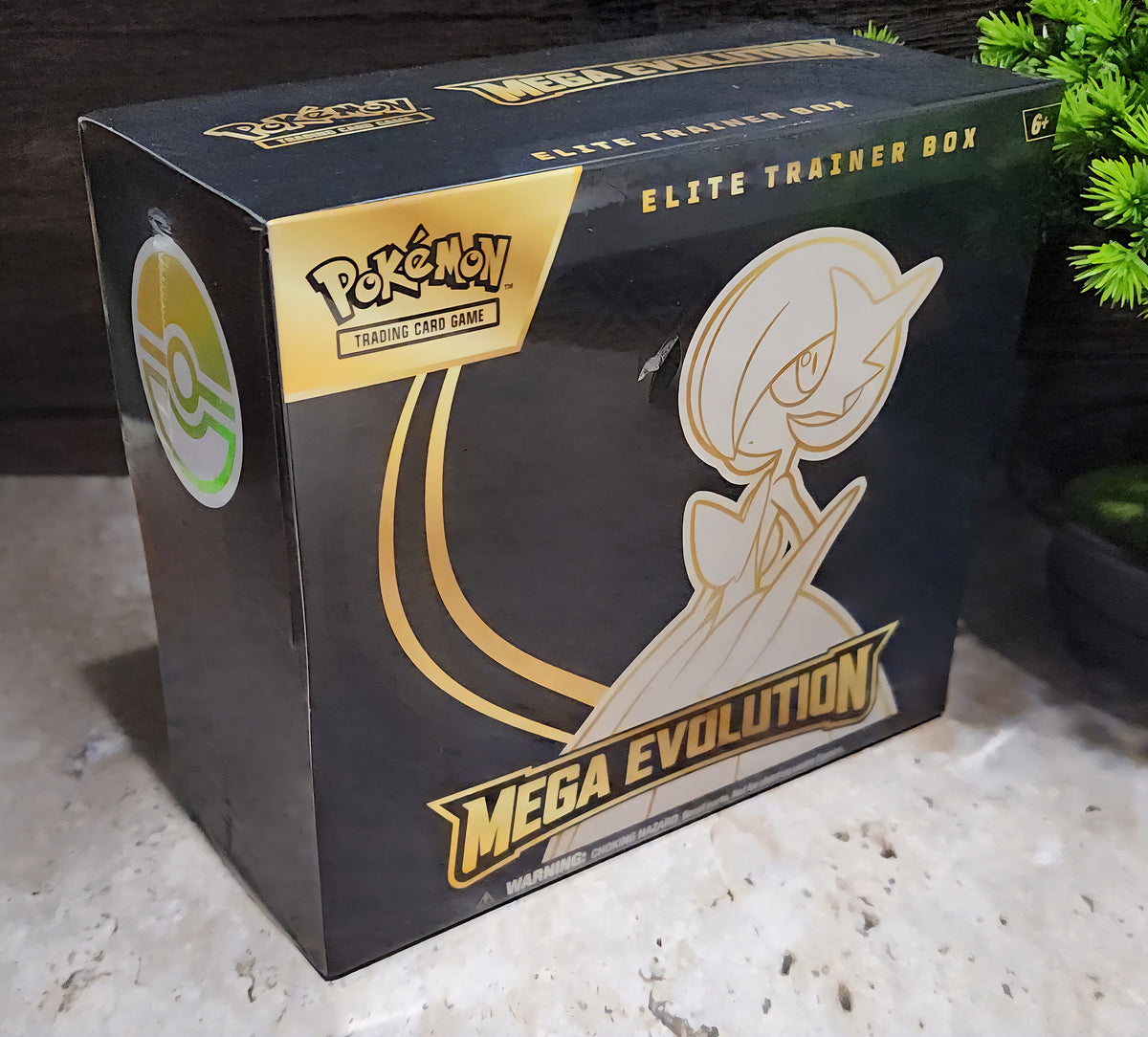 Pokémon TCG ME01 Mega Evolution Elite Trainer Box Mega Gardevoir ex